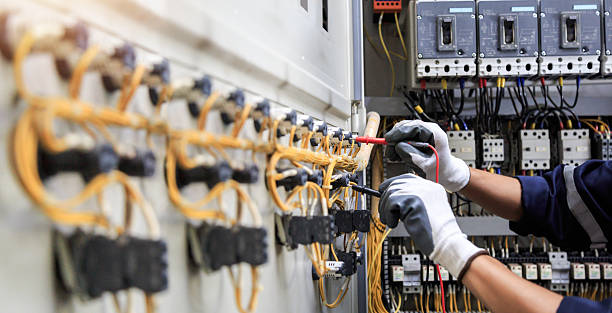 Professional Electrician technician working in Harbor Beach, MI